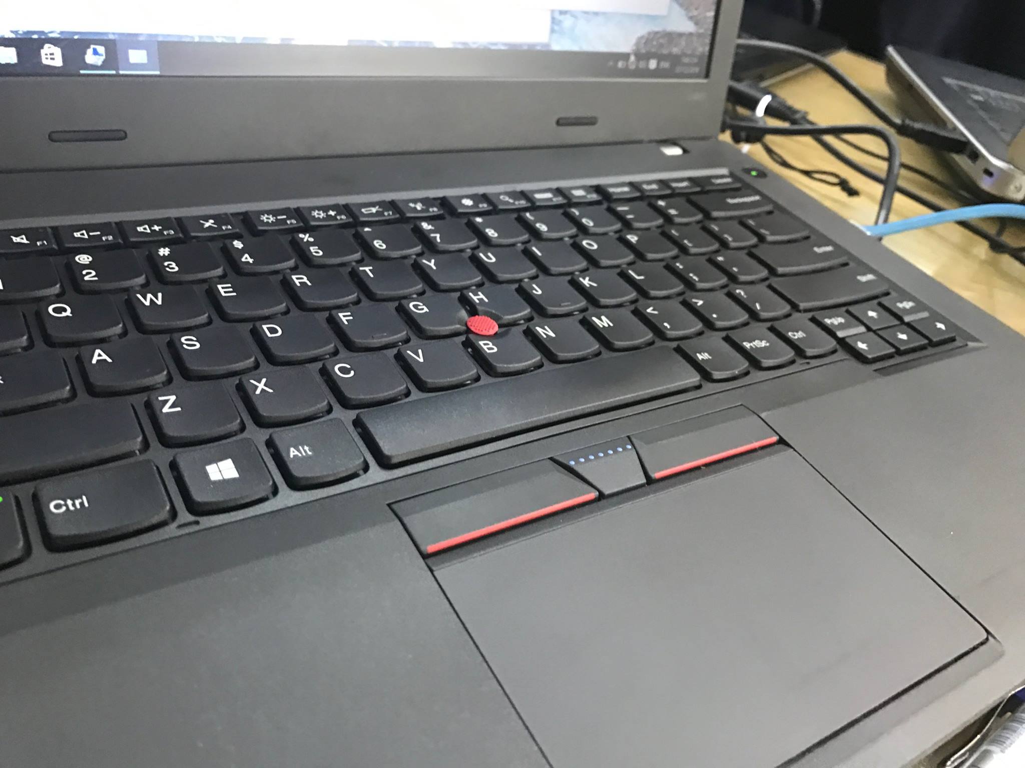 Lenovo Thinkpad E460-6.jpg